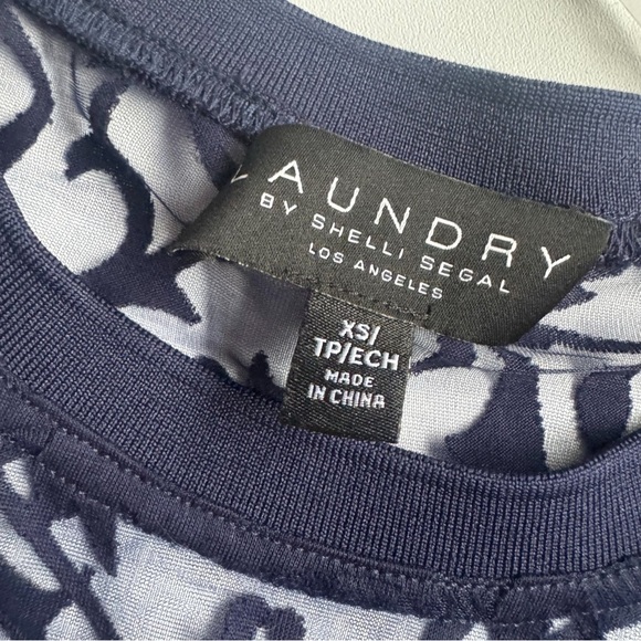 Laundry by Shelli Segal layered short sleeve top ❤️ - Picture 4 of 7